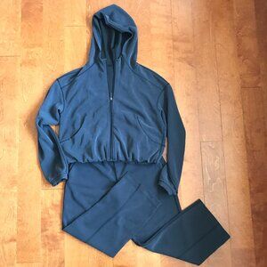 Lululemon Softstreme Set Charcoal Gray Size 4